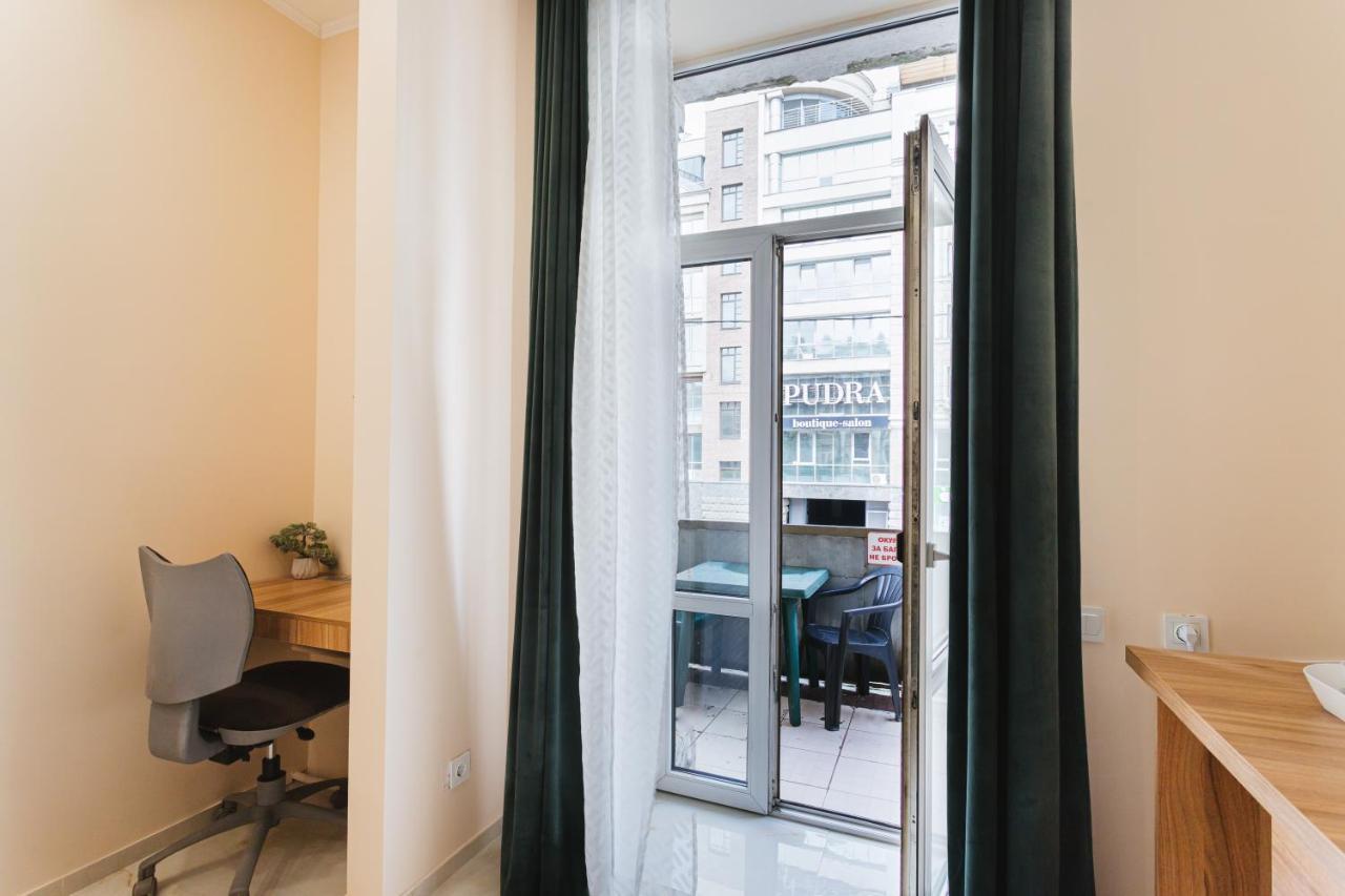 Mini Hotel Non-Stop Kiev Dış mekan fotoğraf